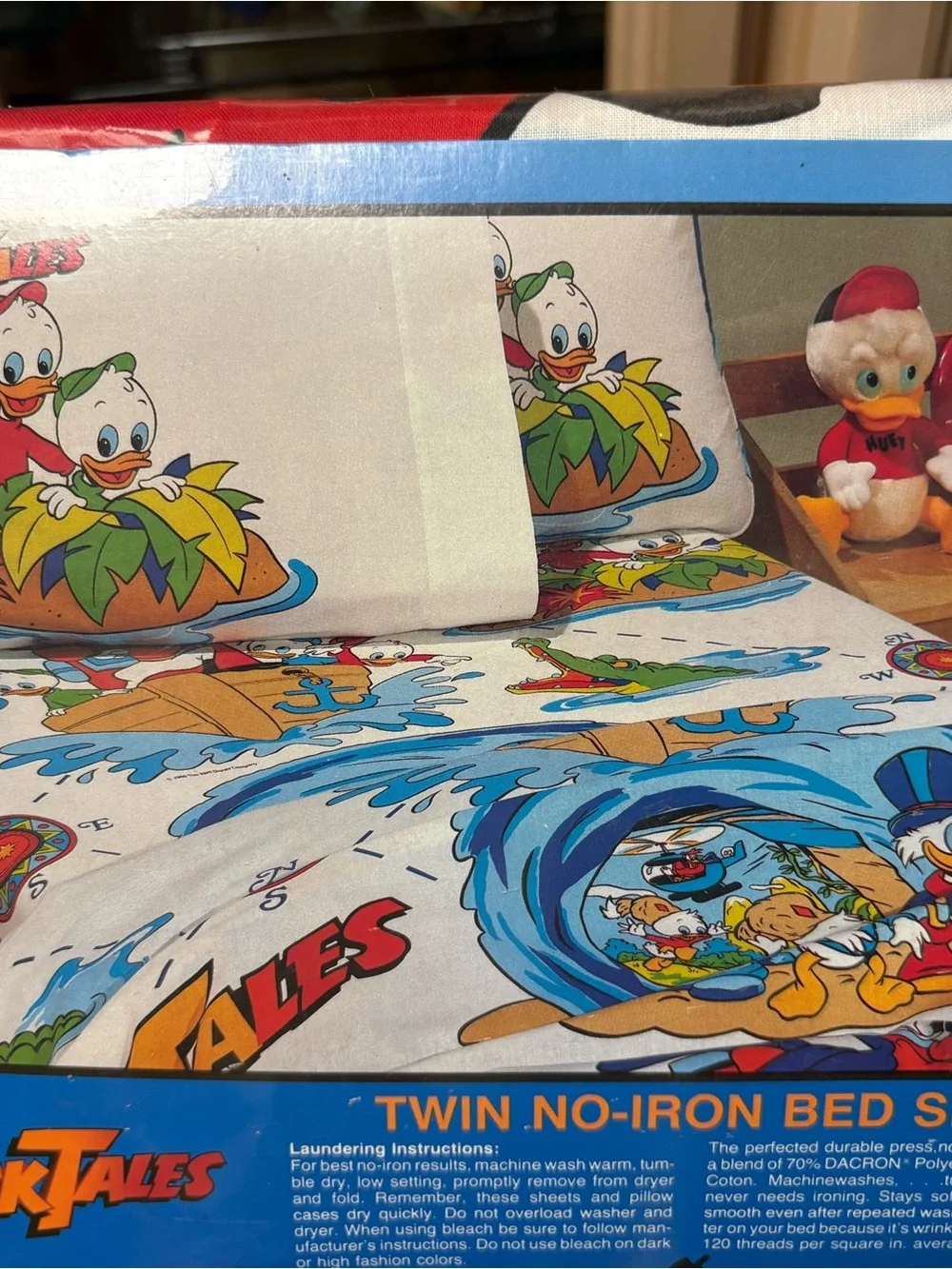 Disney DuckTales Twin Bed Sheet Set - Blue, Red, Green, Orange